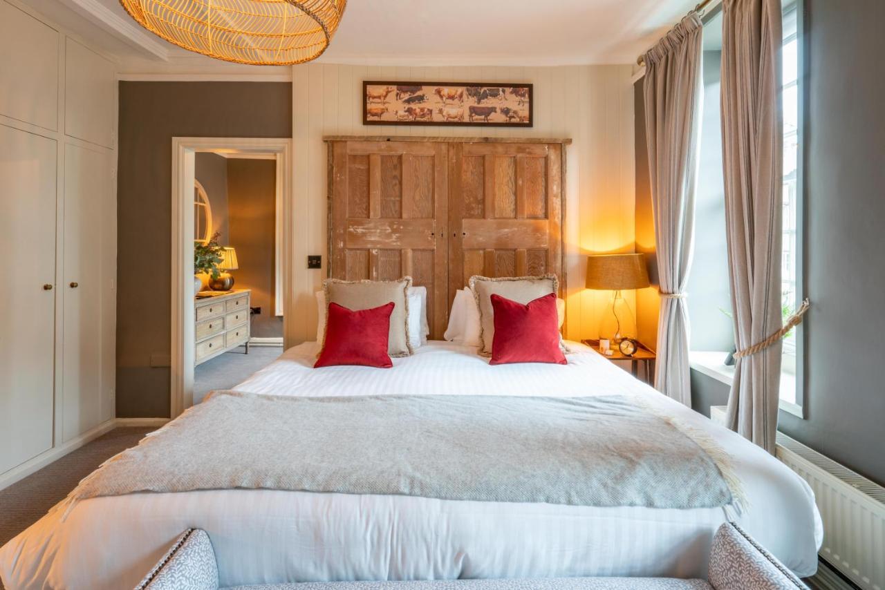 The George Inn & Plaine Norton St Philip 외부 사진