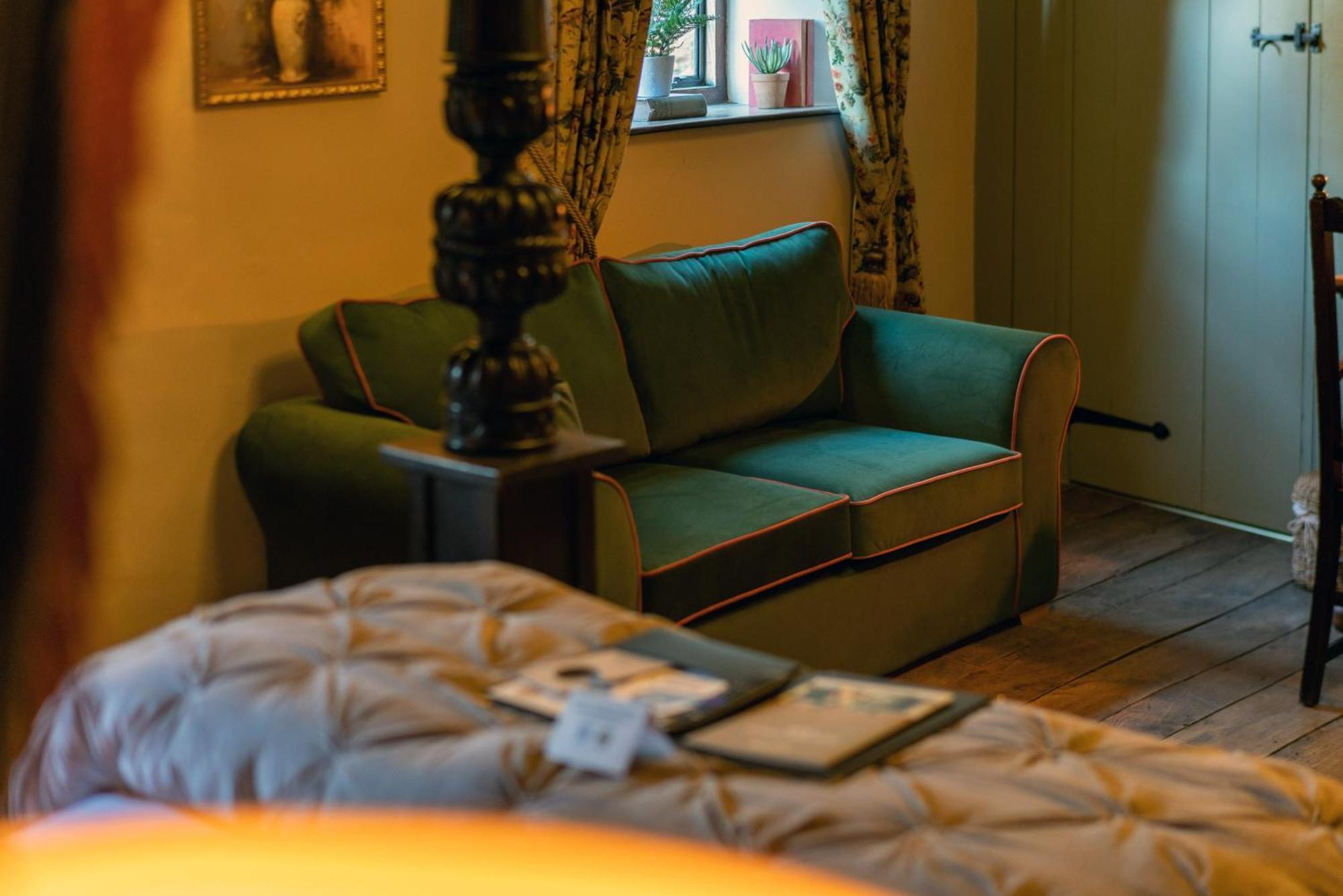 The George Inn & Plaine Norton St Philip 외부 사진