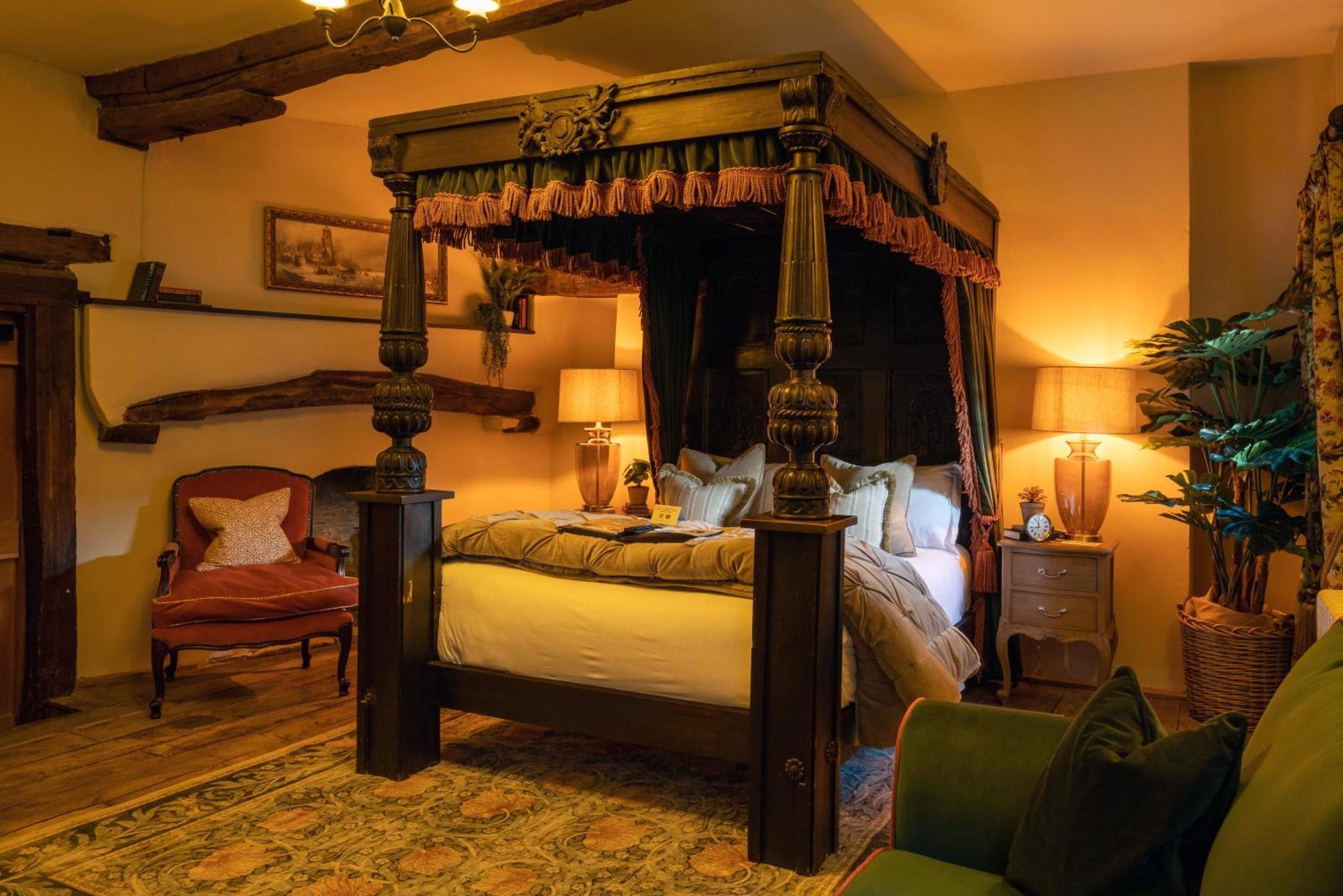 The George Inn & Plaine Norton St Philip 외부 사진